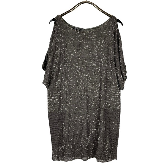 PISARRO NIGHTS BEADED SILK COLD SHOULDER GRAY SILVER COCKTAIL PARTY DRESS - Picture 3 of 14